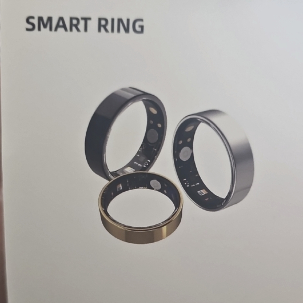 Smart Wellness Ring in Gold NWOT (SIZE 10)